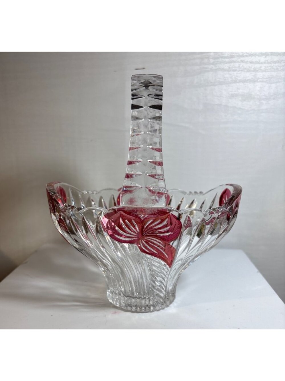 Anna Hütte Bleikristall Crystal Basket Cut facets and Cranberry Red Bow Accents